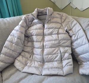 Eddie Bauer Light Gray Quilted Down Puffer Jacket Packable XL